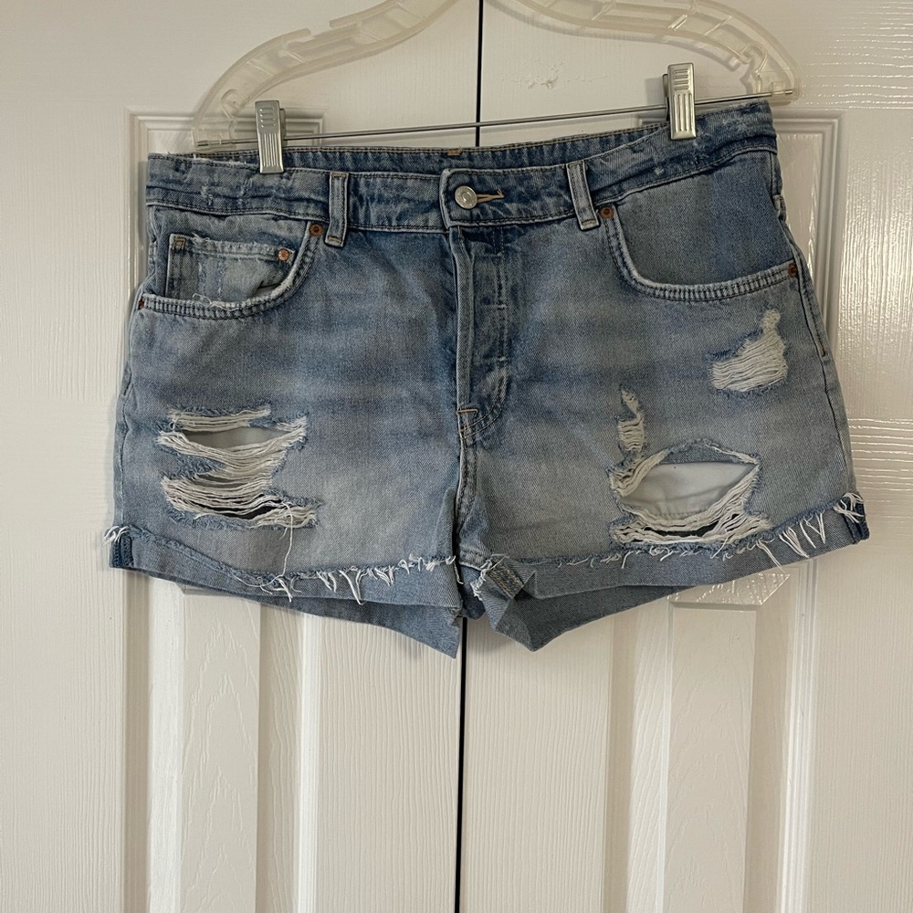 H&M Light Blue Distressed Jean Shorts